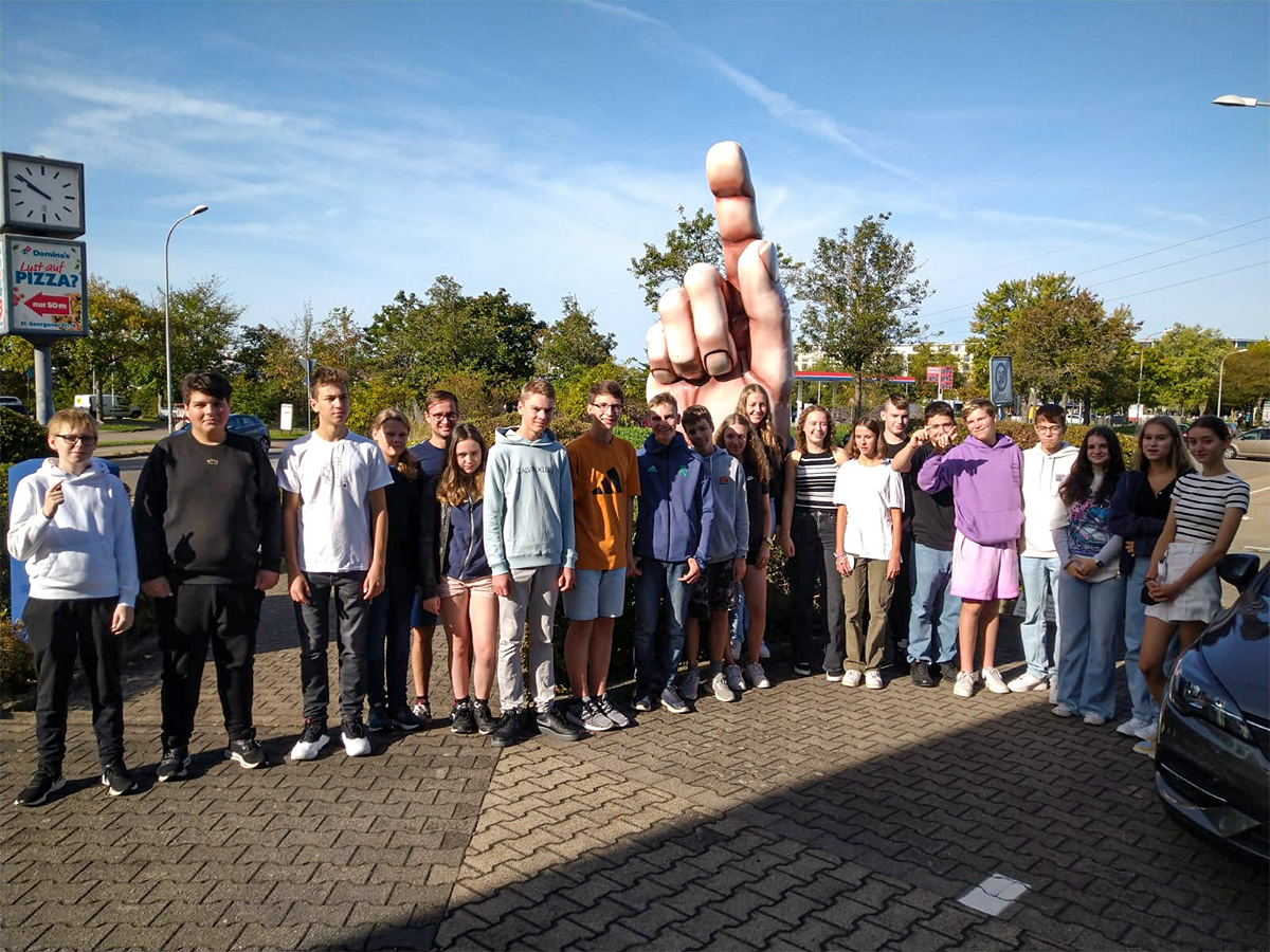 Nach Freiburg ging es für die 9. Klasse mit Klassenlehrer Herrn  Niederprüm.