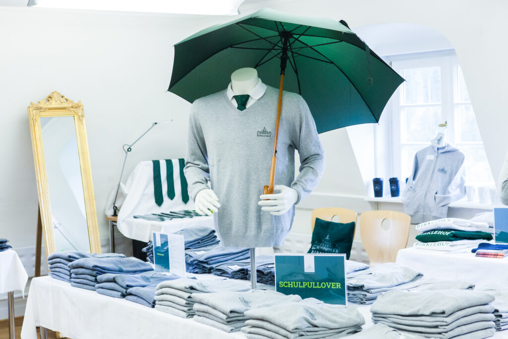 Immer sehr begehrt: die Birklehof-Kollektion aus unseren Merchandise-Angebot.