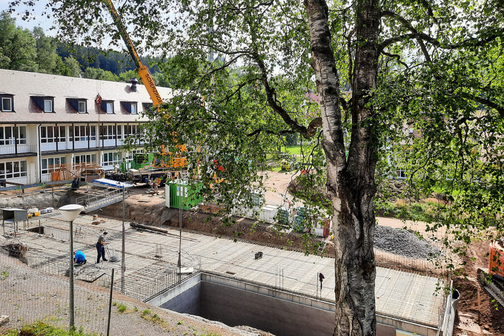 Die Decke des Untergeschosses ist gegossen.