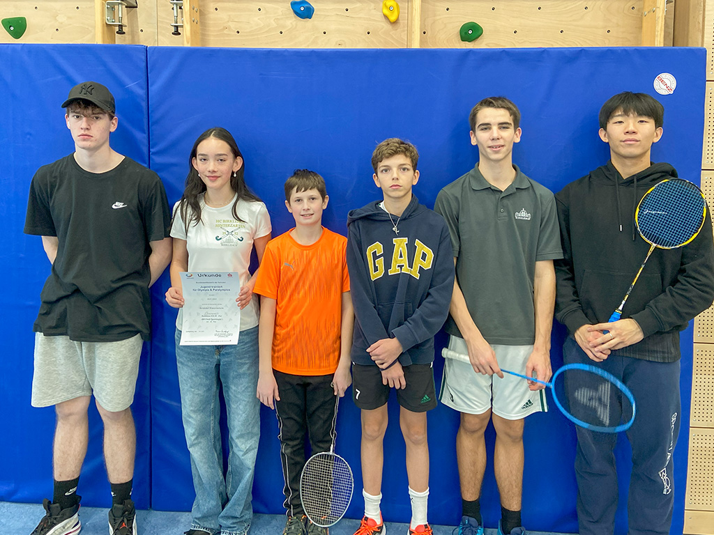 Xavier, Sarah, Jan, Leon und Chris haben sich für das Landesfinale im März qualifizert.