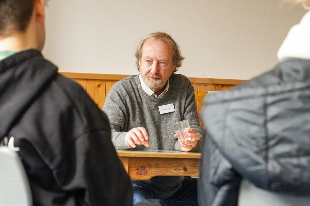 Altbirklehofer Klaus Sievers teilte seine langjährige Berufserfahrung als Psychologe und
Psychotherapeut ...