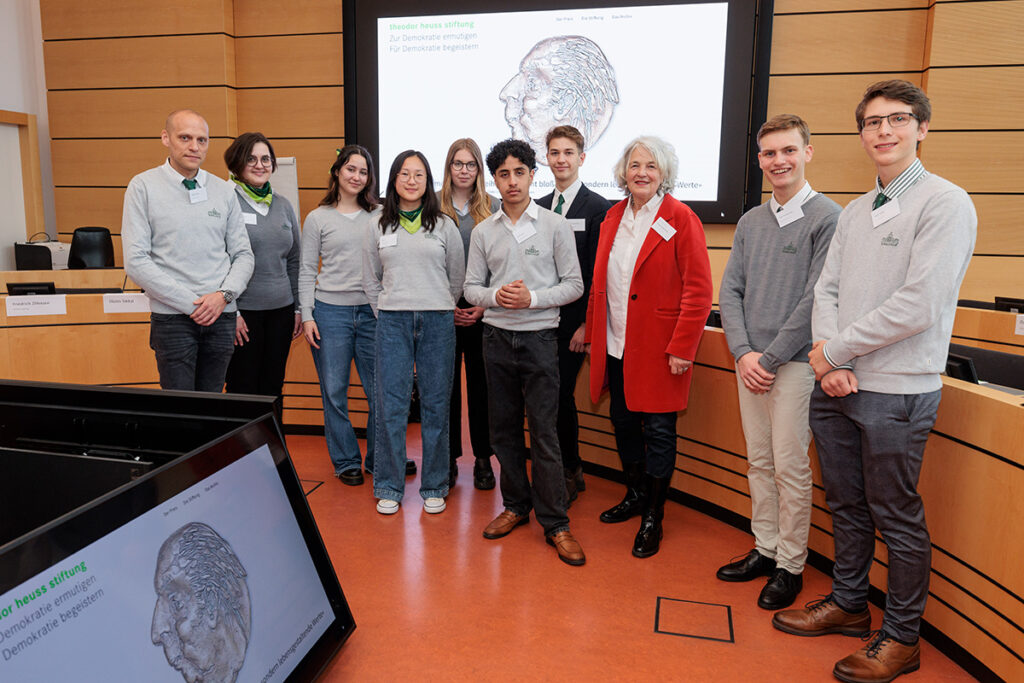 Die Birklehofer Delegation mit Schulvorständin Christel Grünwald
(Foto: Theodor Heuss Stiftung / Jan Potente)