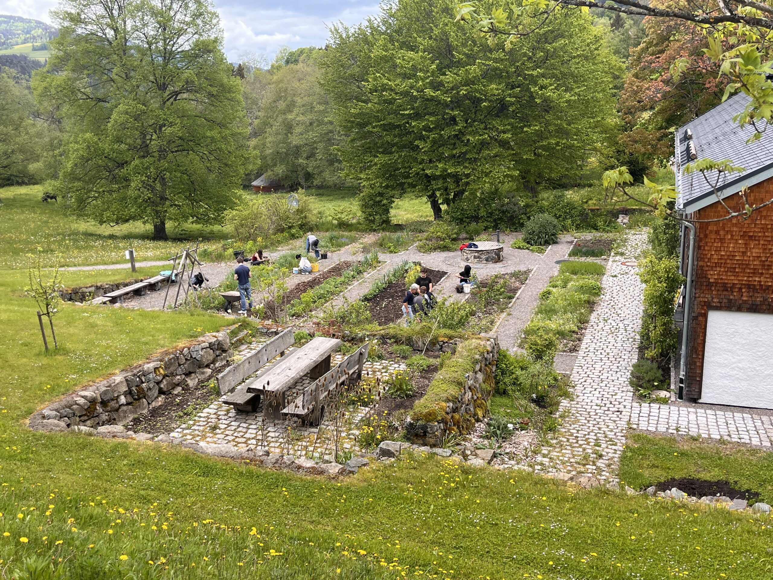 Der Garten: ein lebendiges Lehrbuch